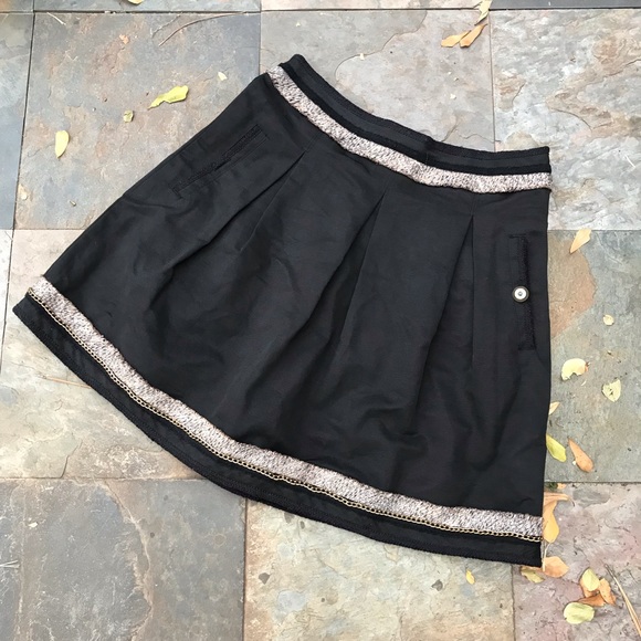 BCBGMaxAzria Dresses & Skirts - Kailin skirt BCBGMaxAzria 4 black chic designer